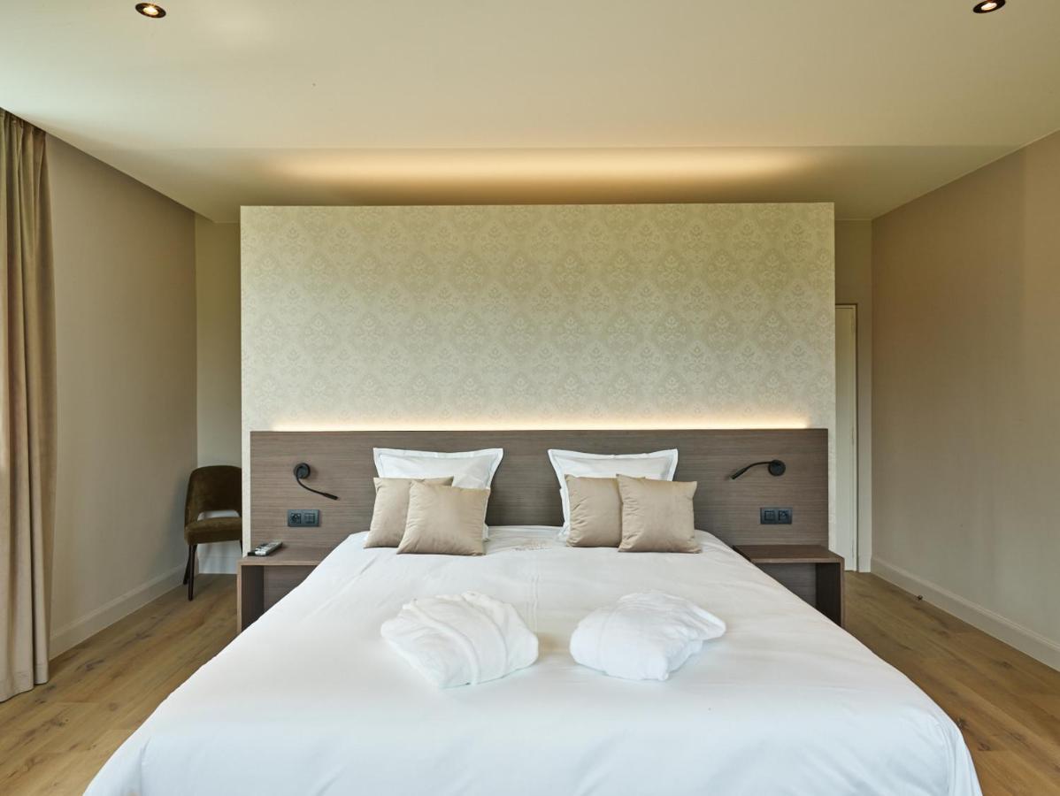 Boutique Hotel Ter Wallen Izegem Bagian luar foto
