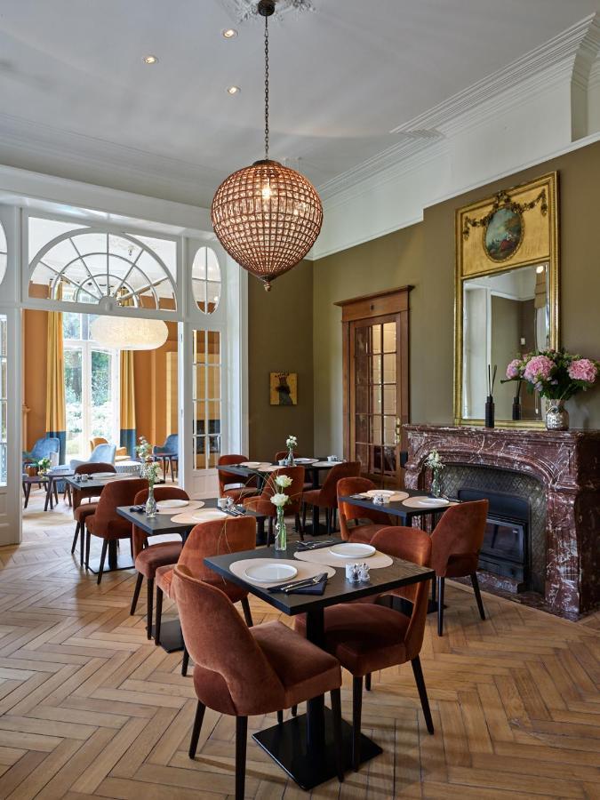Boutique Hotel Ter Wallen Izegem Bagian luar foto